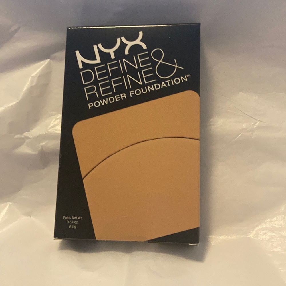 💋NYX powder foundation makeup